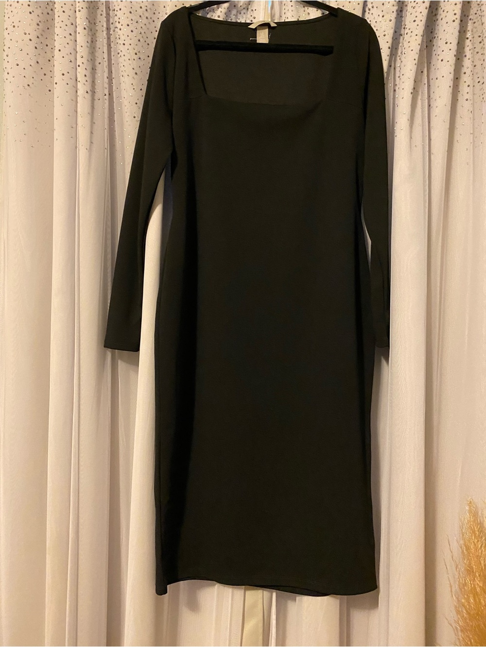 H & M NWOT SIZE XL BLACK SQUARE NECK LONG SLEEVE MIDI DRESS